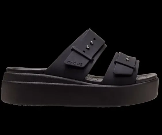 CROCS- WOMEN'S BROOKLYN BUCKLE SANDAL