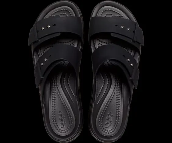 CROCS- WOMEN'S BROOKLYN BUCKLE SANDAL