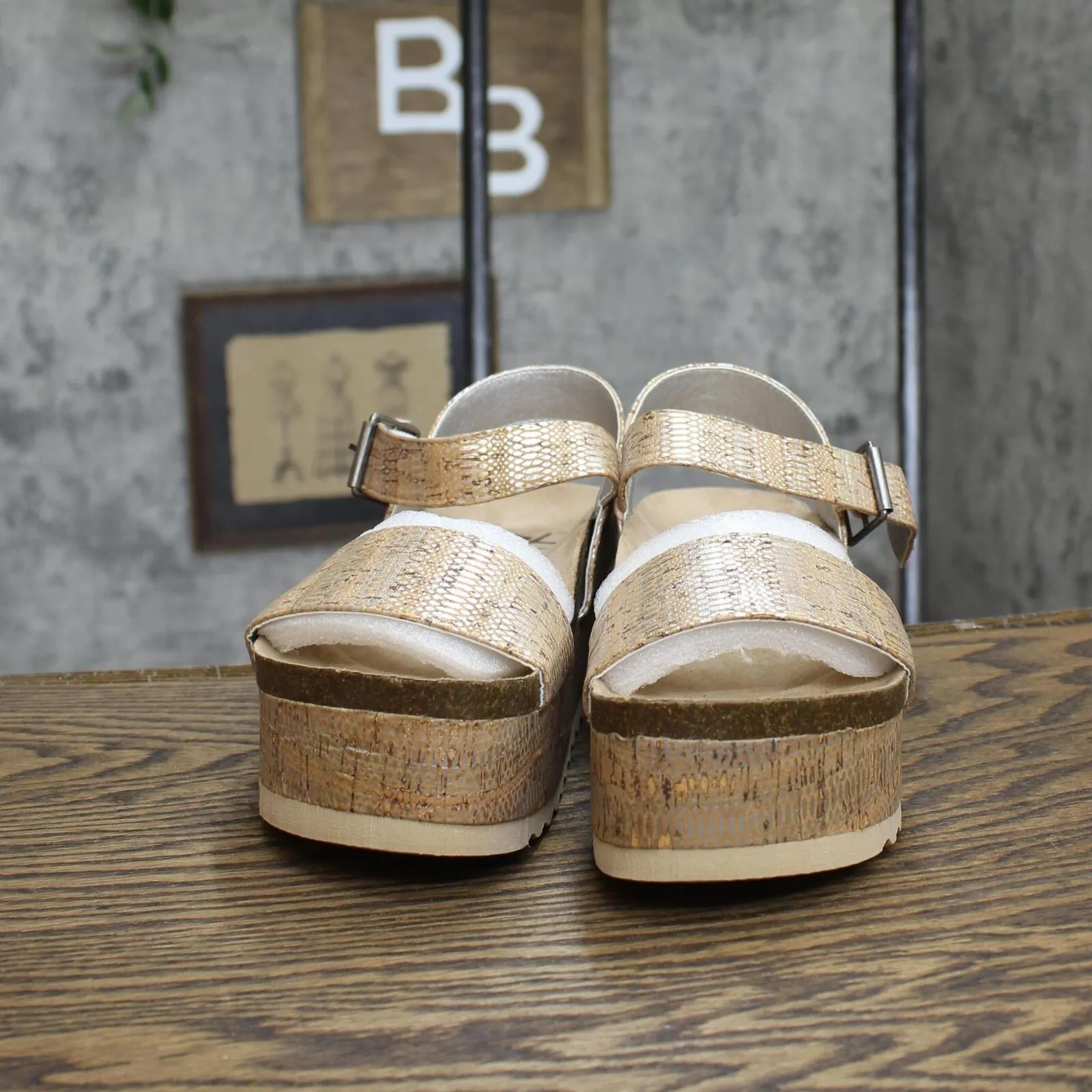 Dirty Laundry by Chinese Laundry Women's Wedge Sandal PALMS CORK Silver Brown 8M