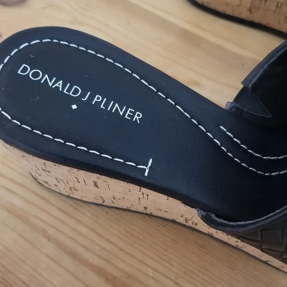 Donald J. Pliner &quot;Safari 13&quot; Black Woven Calf Leather Cork Platform Wedge 9 NWT