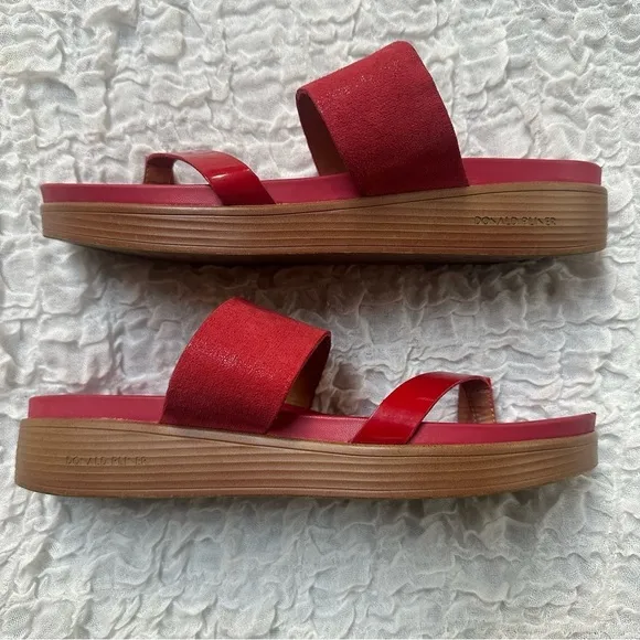 Donald J. Pliner Farris Wedge Sandal in Tomato Red Size 11