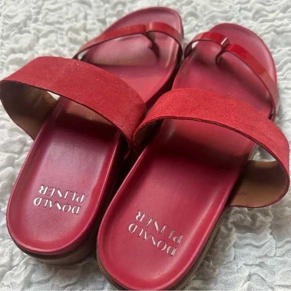 Donald J. Pliner Farris Wedge Sandal in Tomato Red Size 11