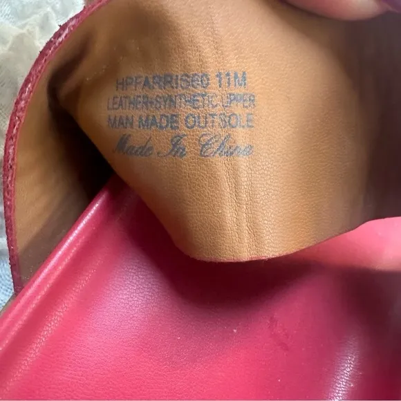 Donald J. Pliner Farris Wedge Sandal in Tomato Red Size 11