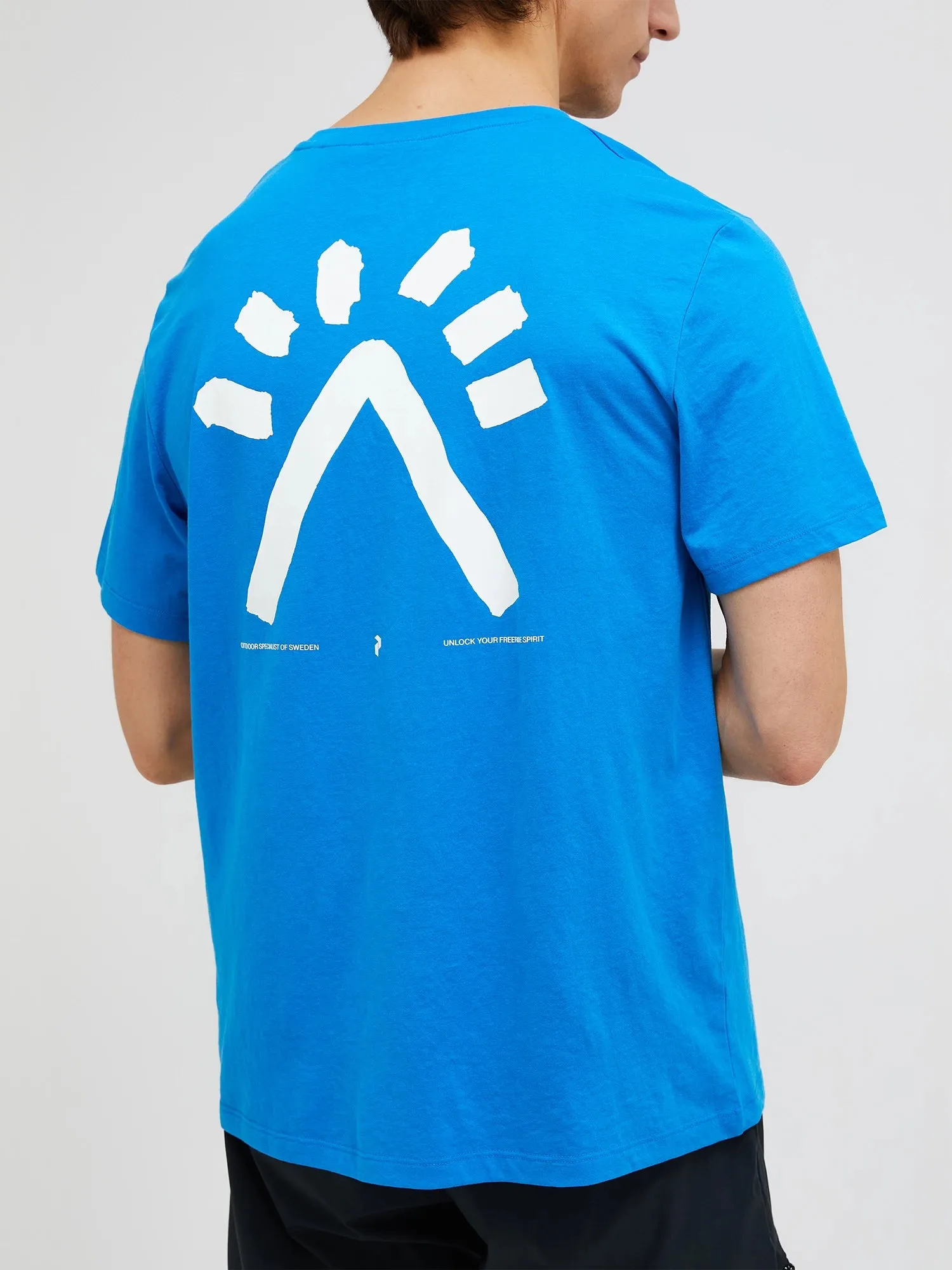 Explore Graphic Tee M