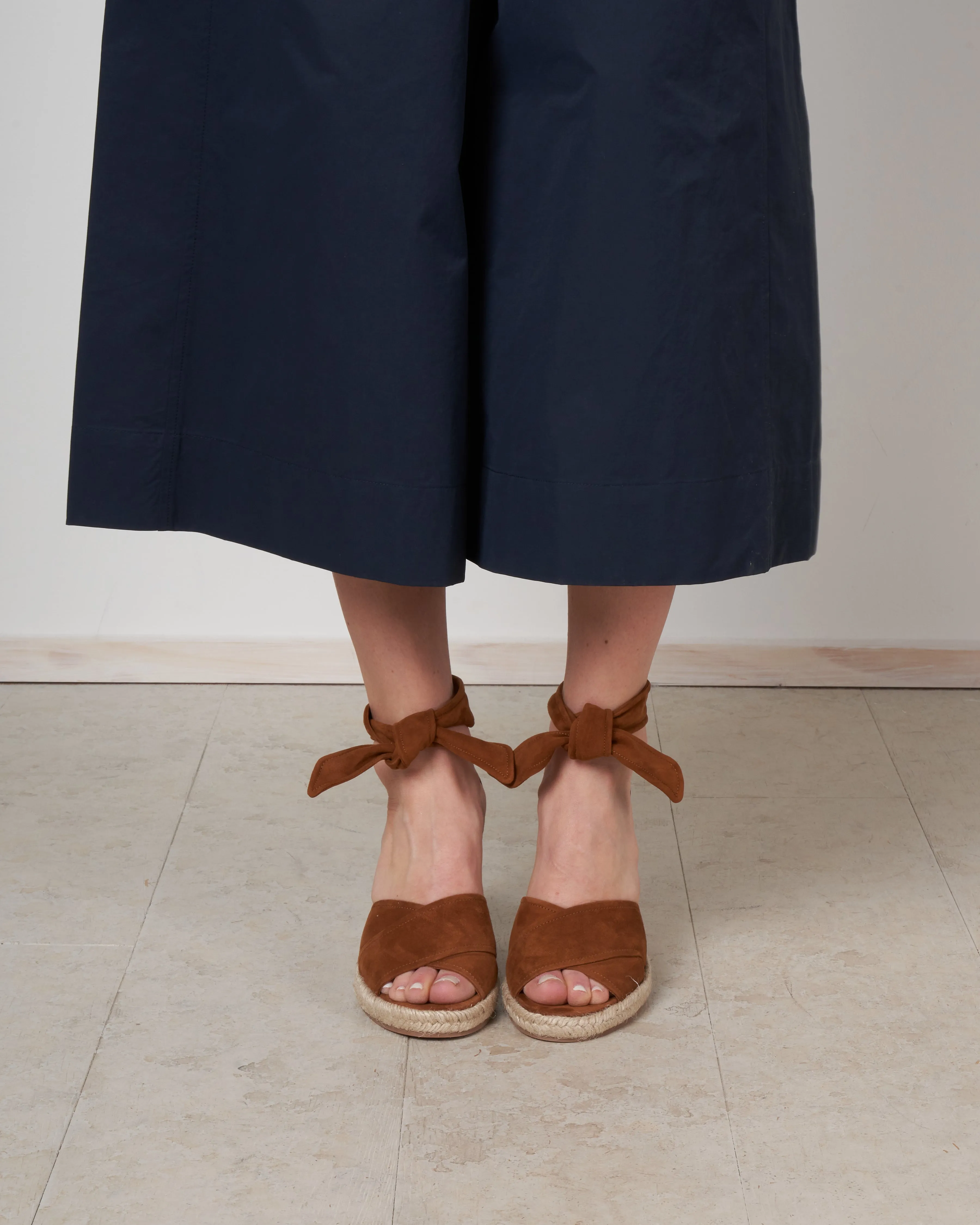leah wedge suede camel - suede camel