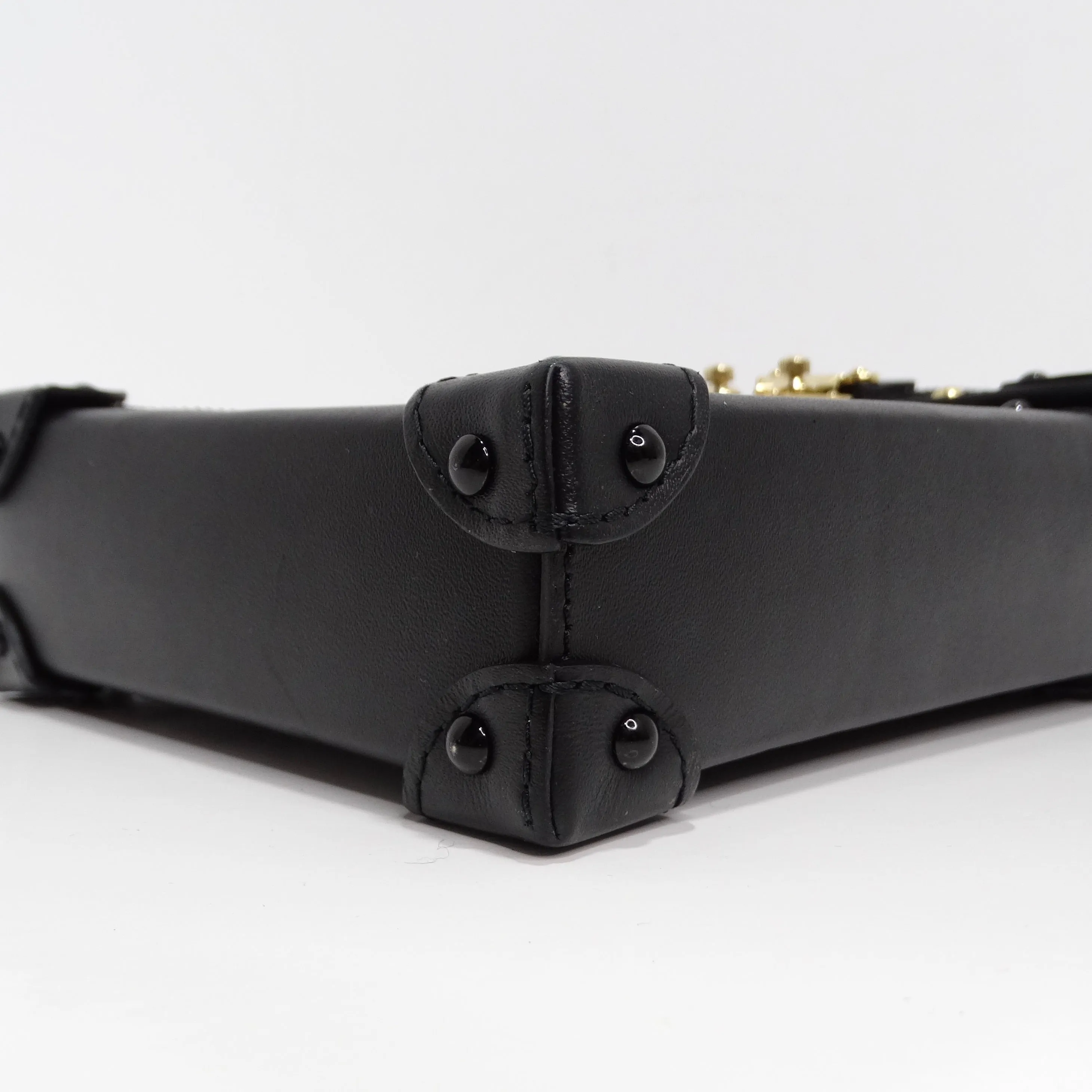 Louis Vuitton Epi Noir Pochette Vertical Trunk