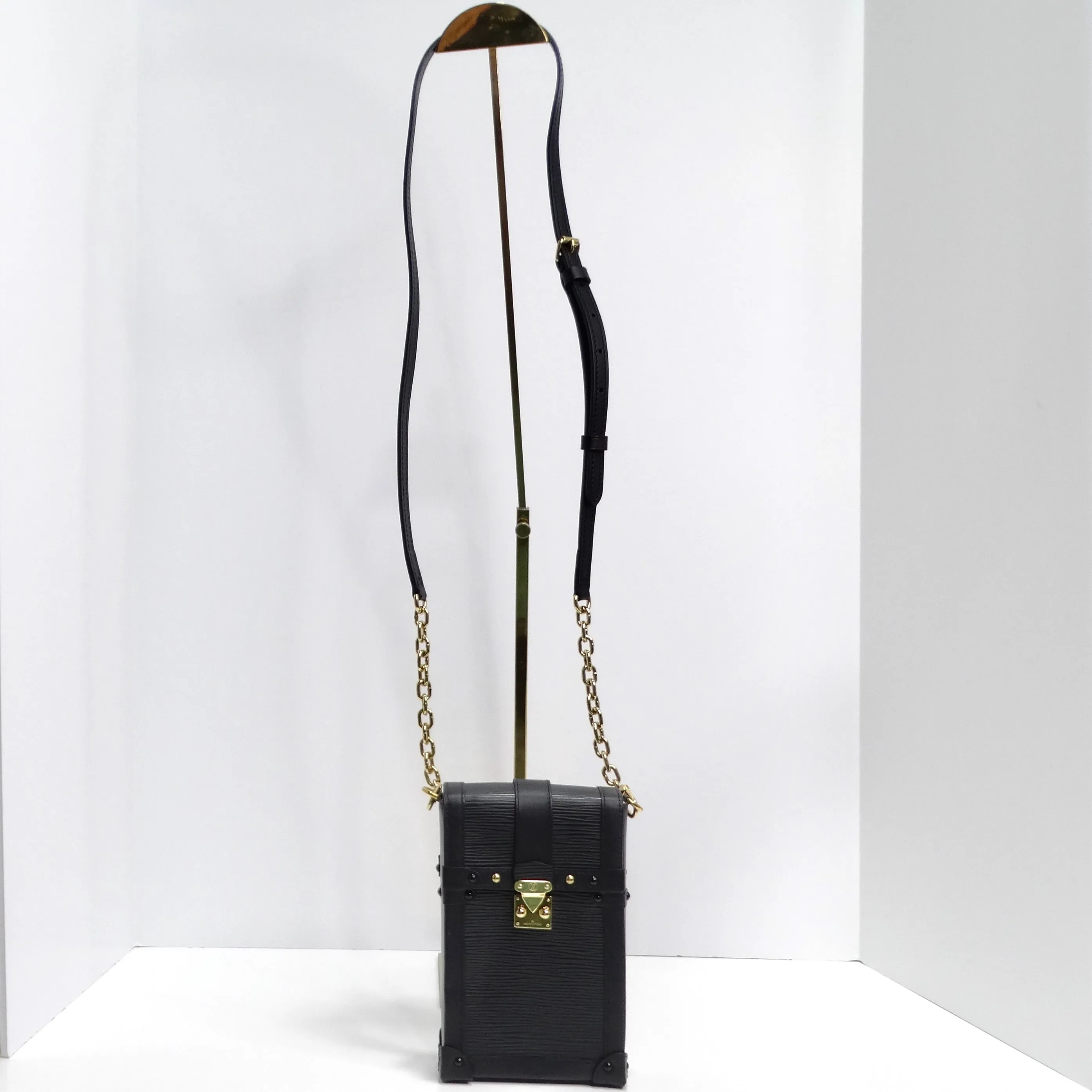 Louis Vuitton Epi Noir Pochette Vertical Trunk