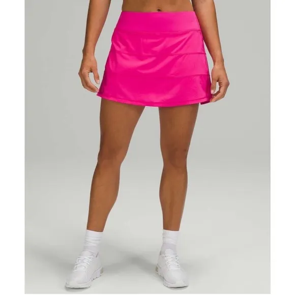 Lululemon Pace Rival Mid Rise Skirt in Sonic Pink size 6