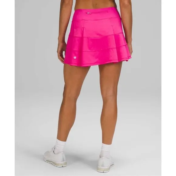 Lululemon Pace Rival Mid Rise Skirt in Sonic Pink size 6