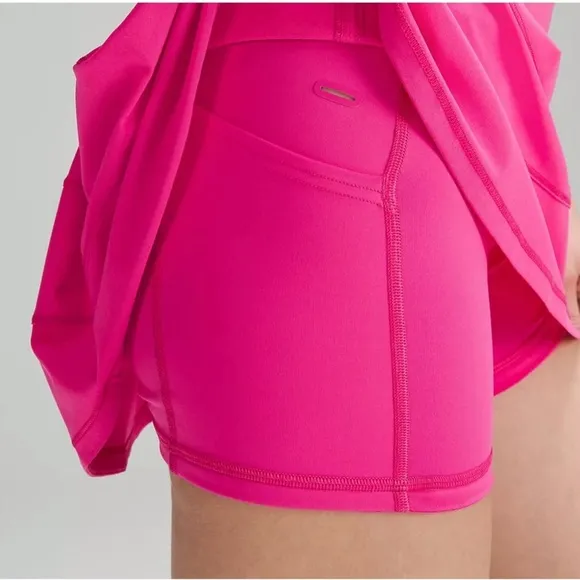 Lululemon Pace Rival Mid Rise Skirt in Sonic Pink size 6