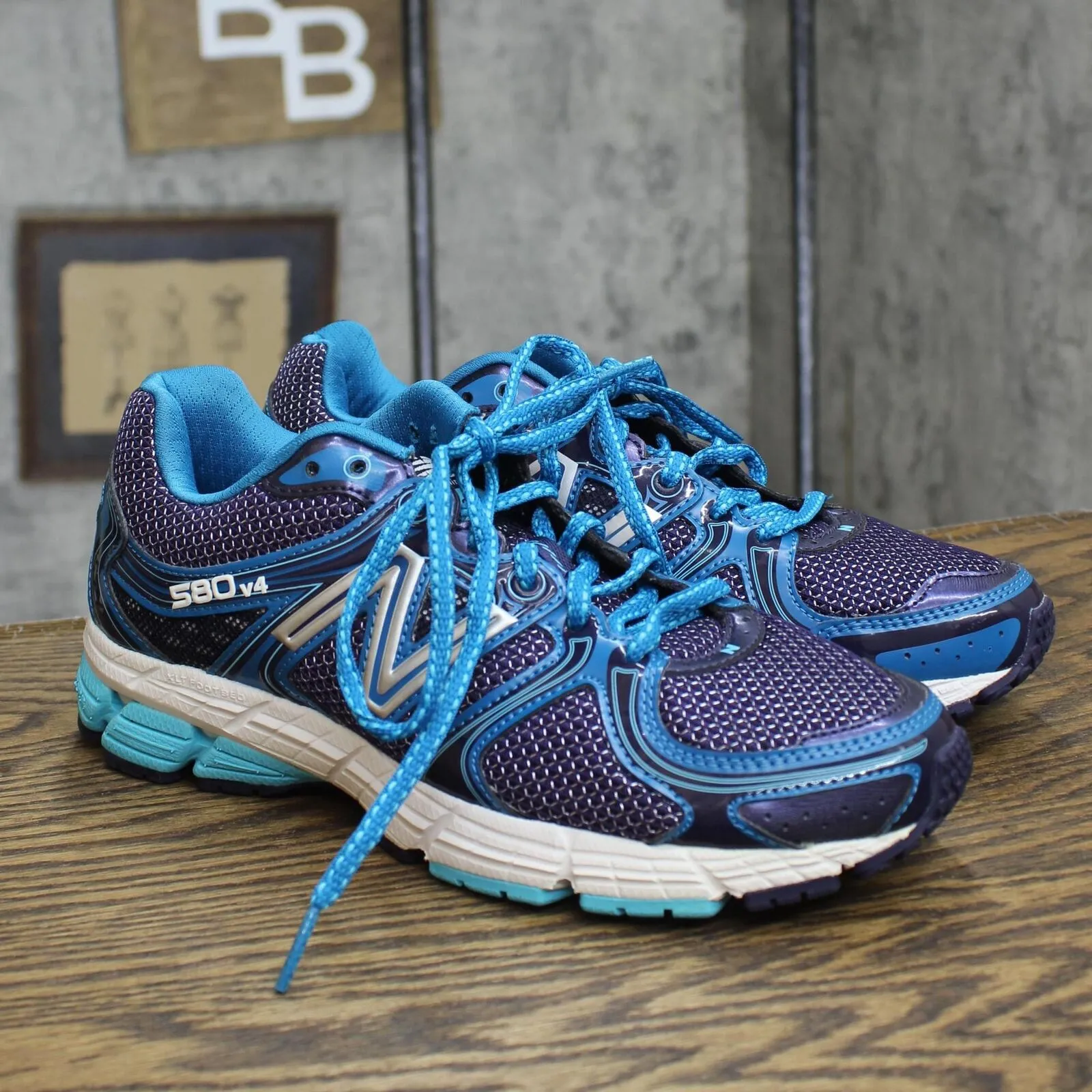 New Balance Womens W580NP4 Lace Up Running Shoes W580NP4-322 Blue 7.5B