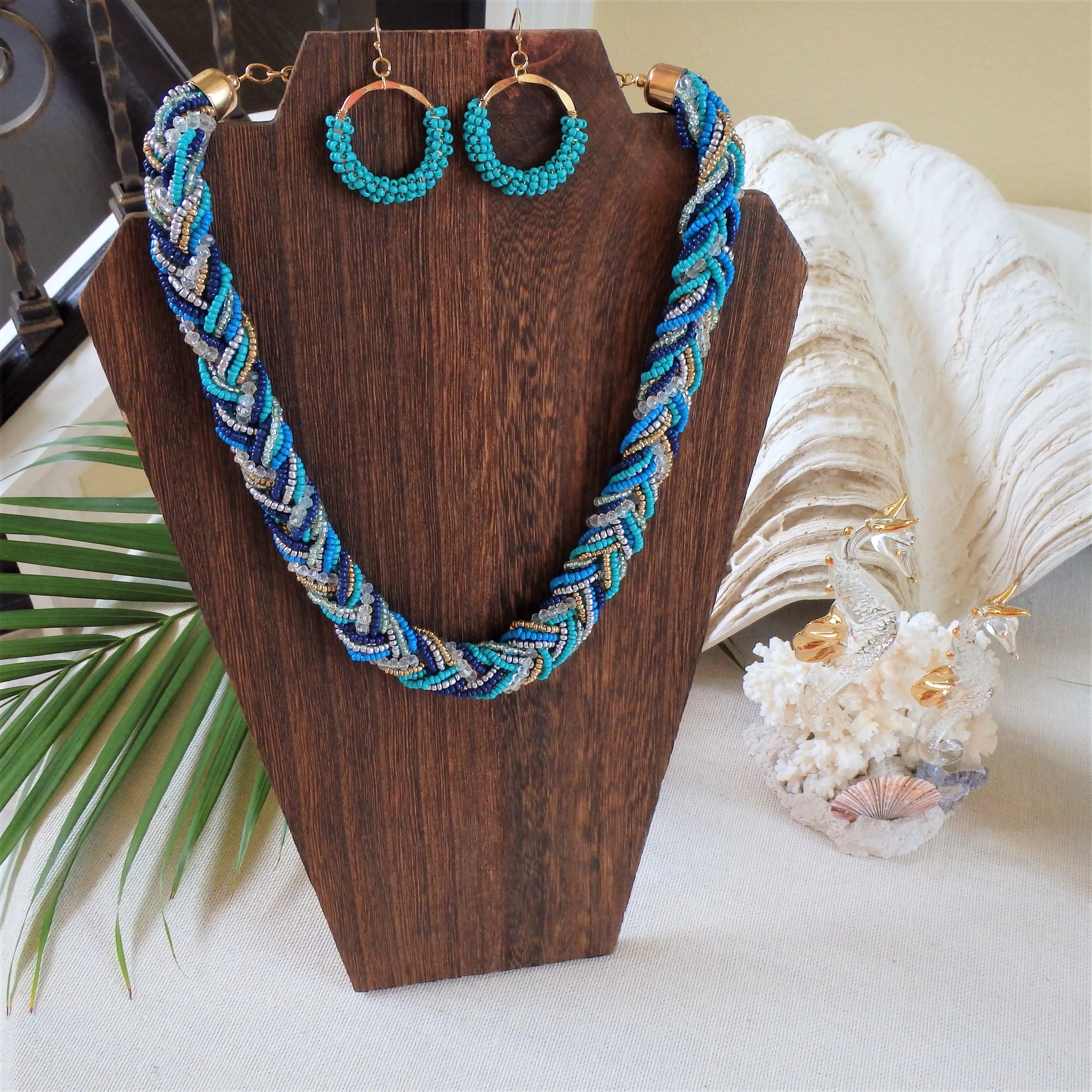 Oasis Turquoise Bead Necklace Set