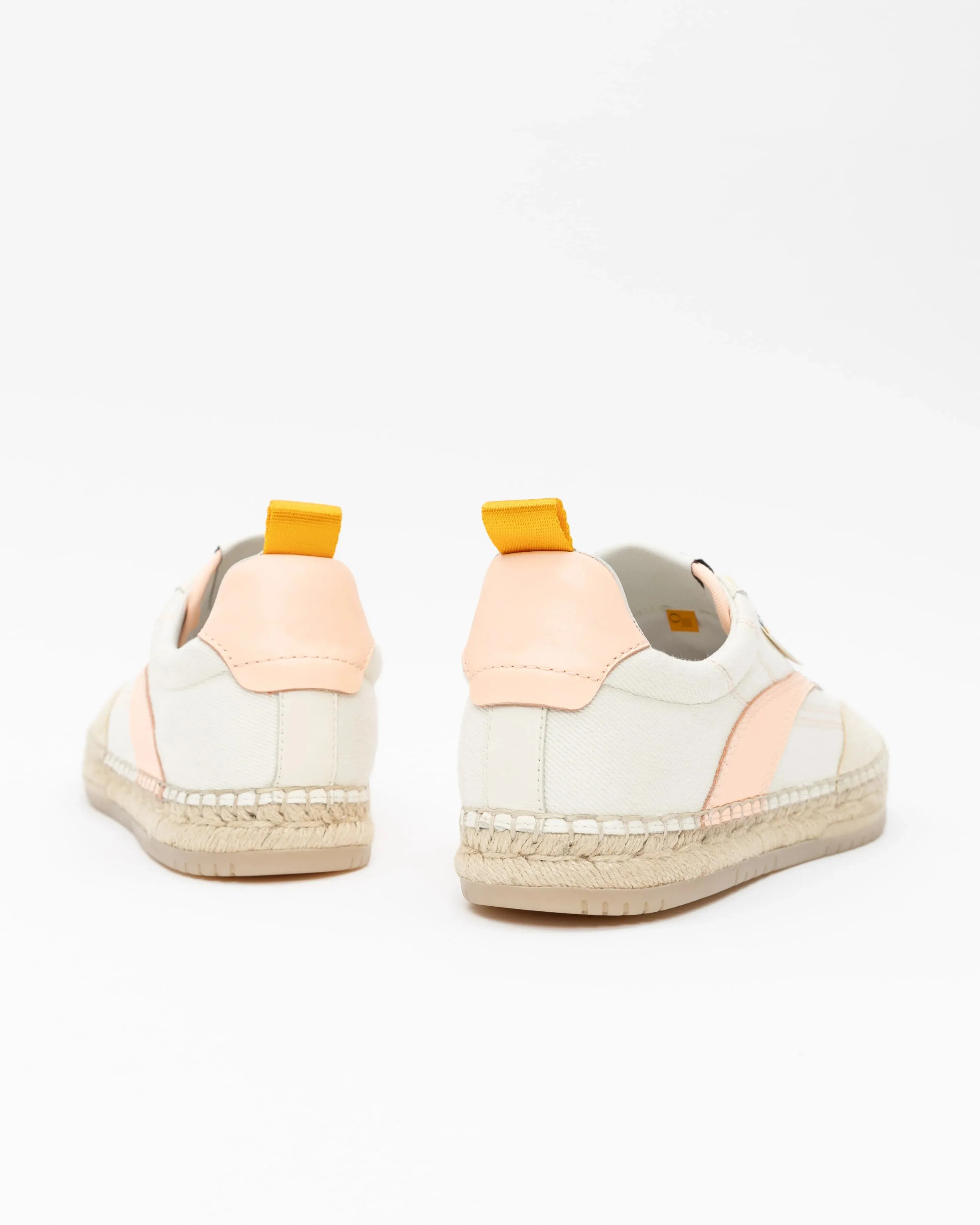 oncept: st tropez-electric sand