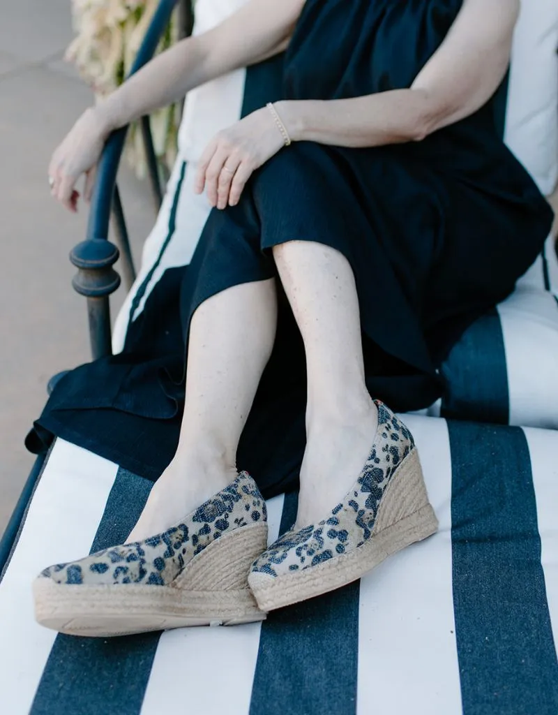 Penelope Chilvers Scoop Leopard Canvas Espadrille in Natural