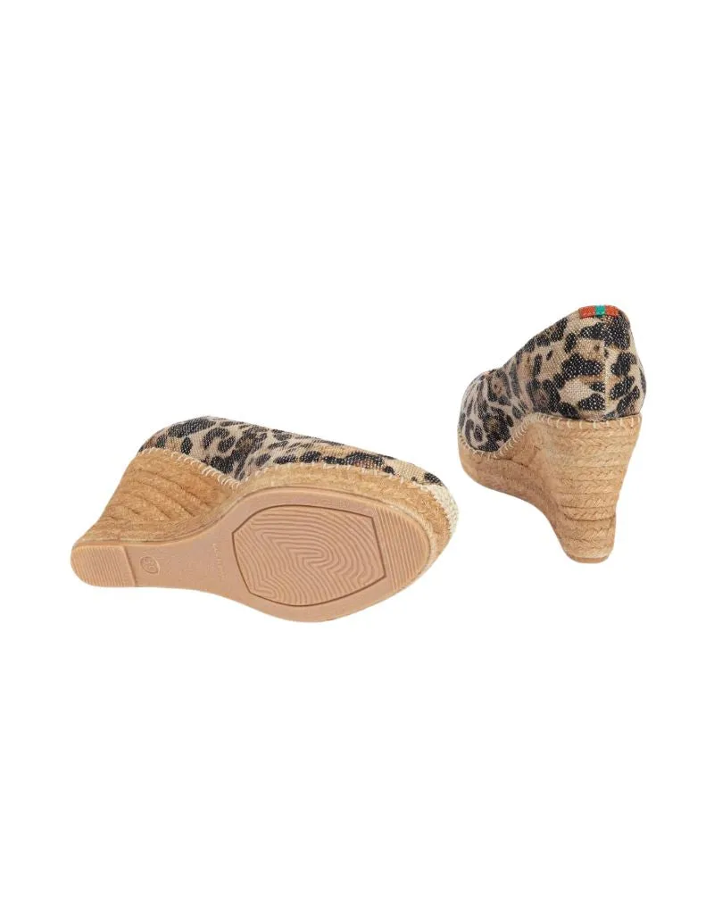 Penelope Chilvers Scoop Leopard Canvas Espadrille in Natural