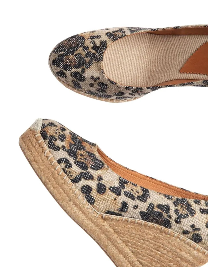 Penelope Chilvers Scoop Leopard Canvas Espadrille in Natural