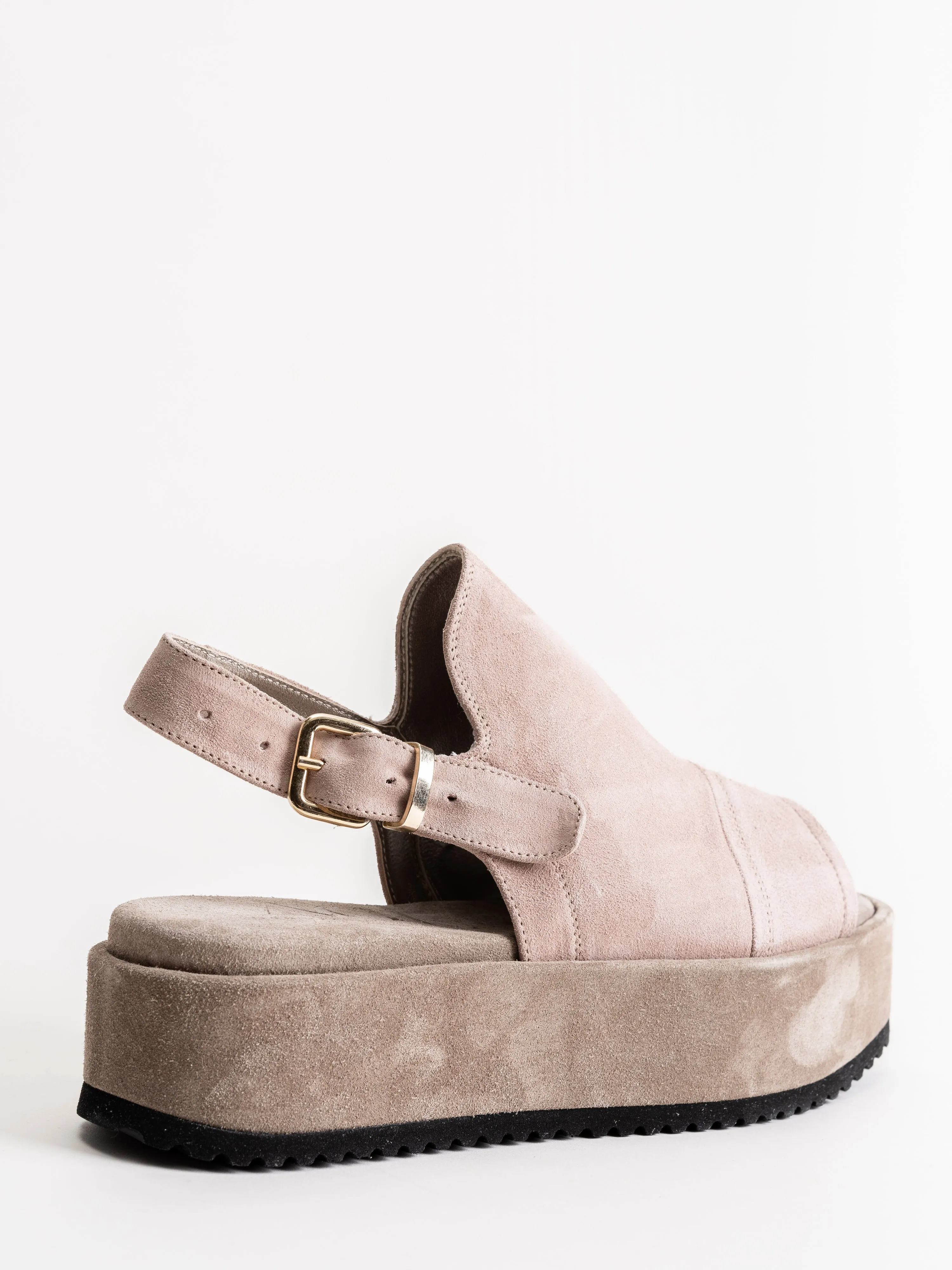 platform sandal