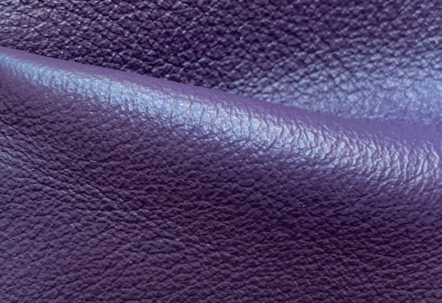 Reversible leather bowl