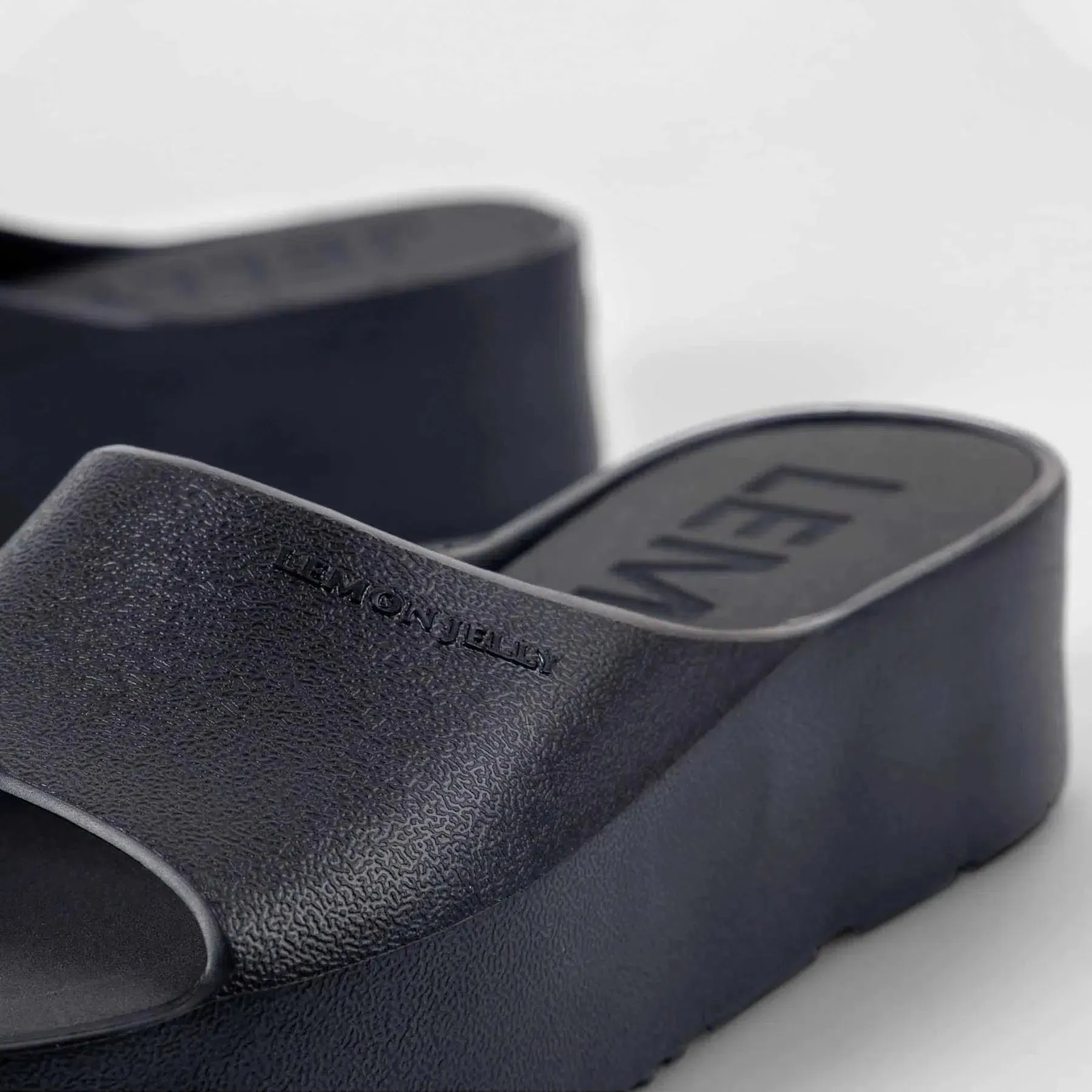SUNNY SANDAL