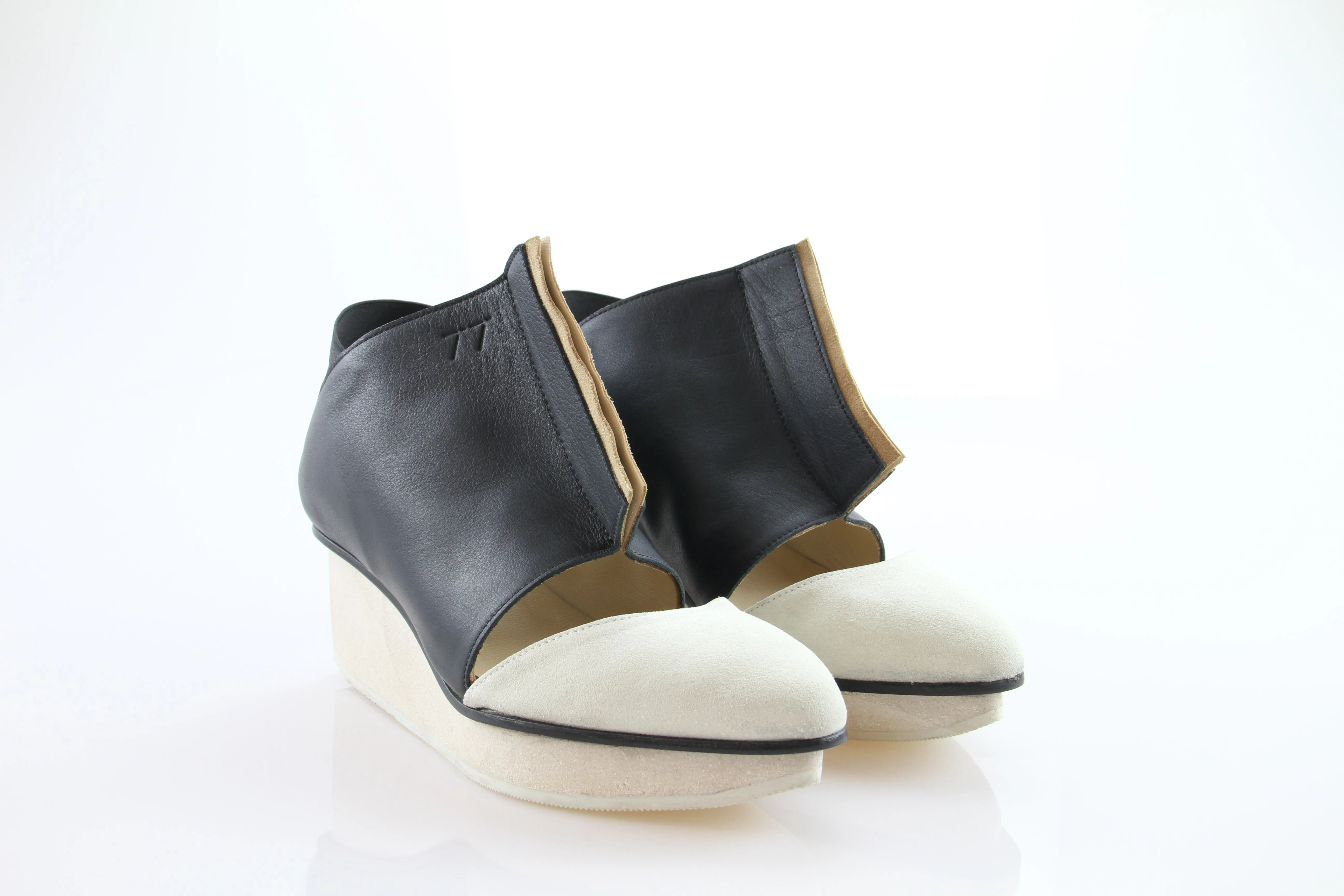 SWIVEL / BLACK/WHITE /