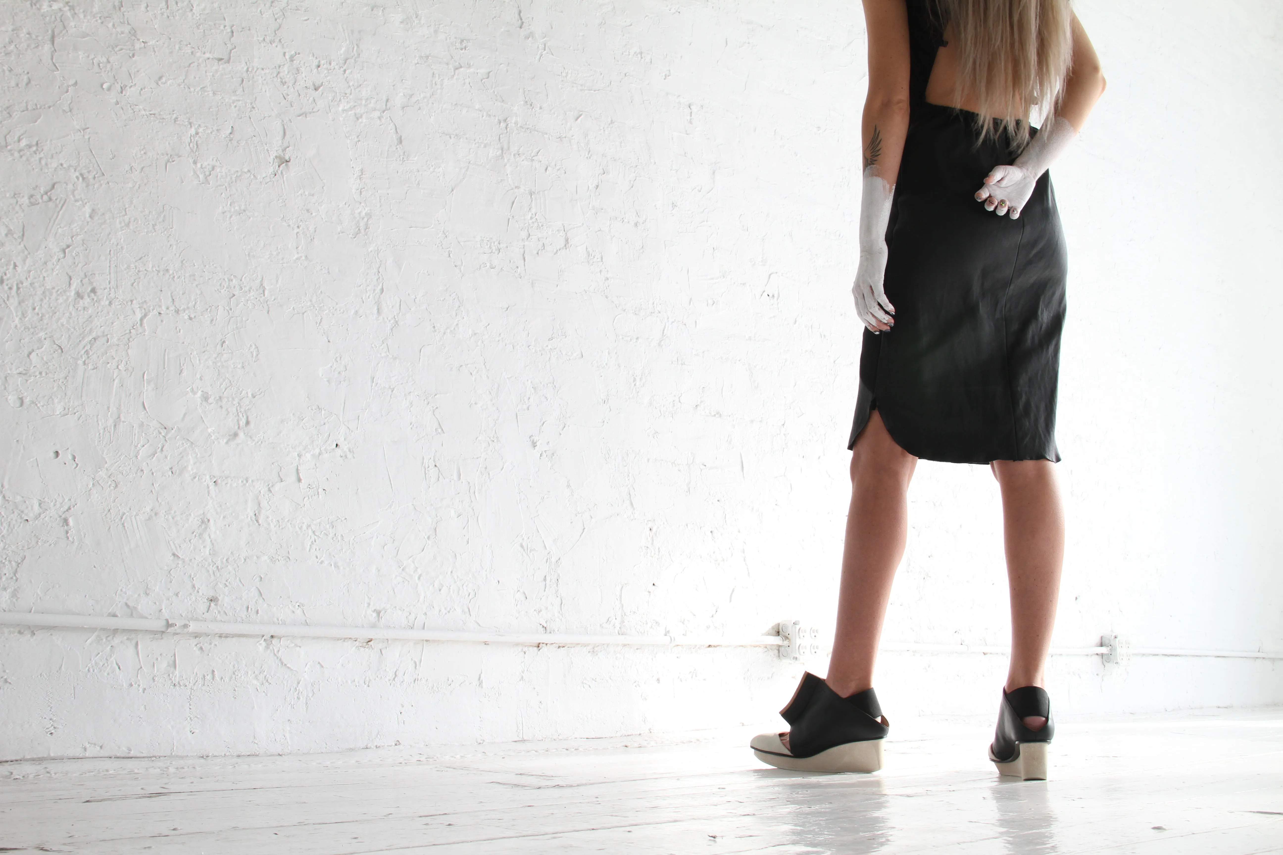 SWIVEL / BLACK/WHITE /