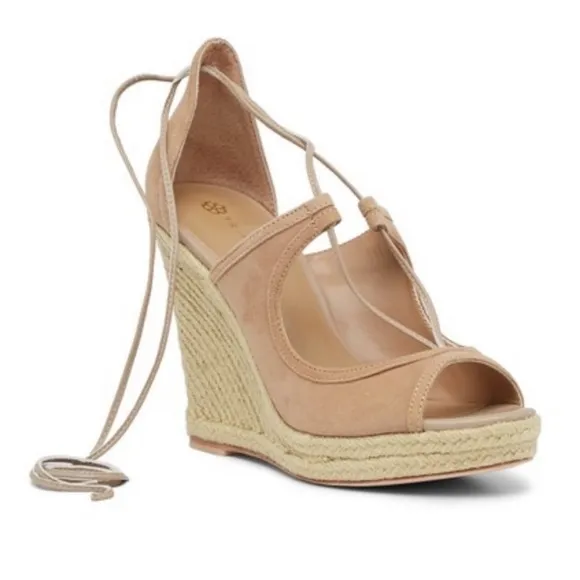 Trina Turk Lace Up wedge Espadrille Sandals Size 9 NEW