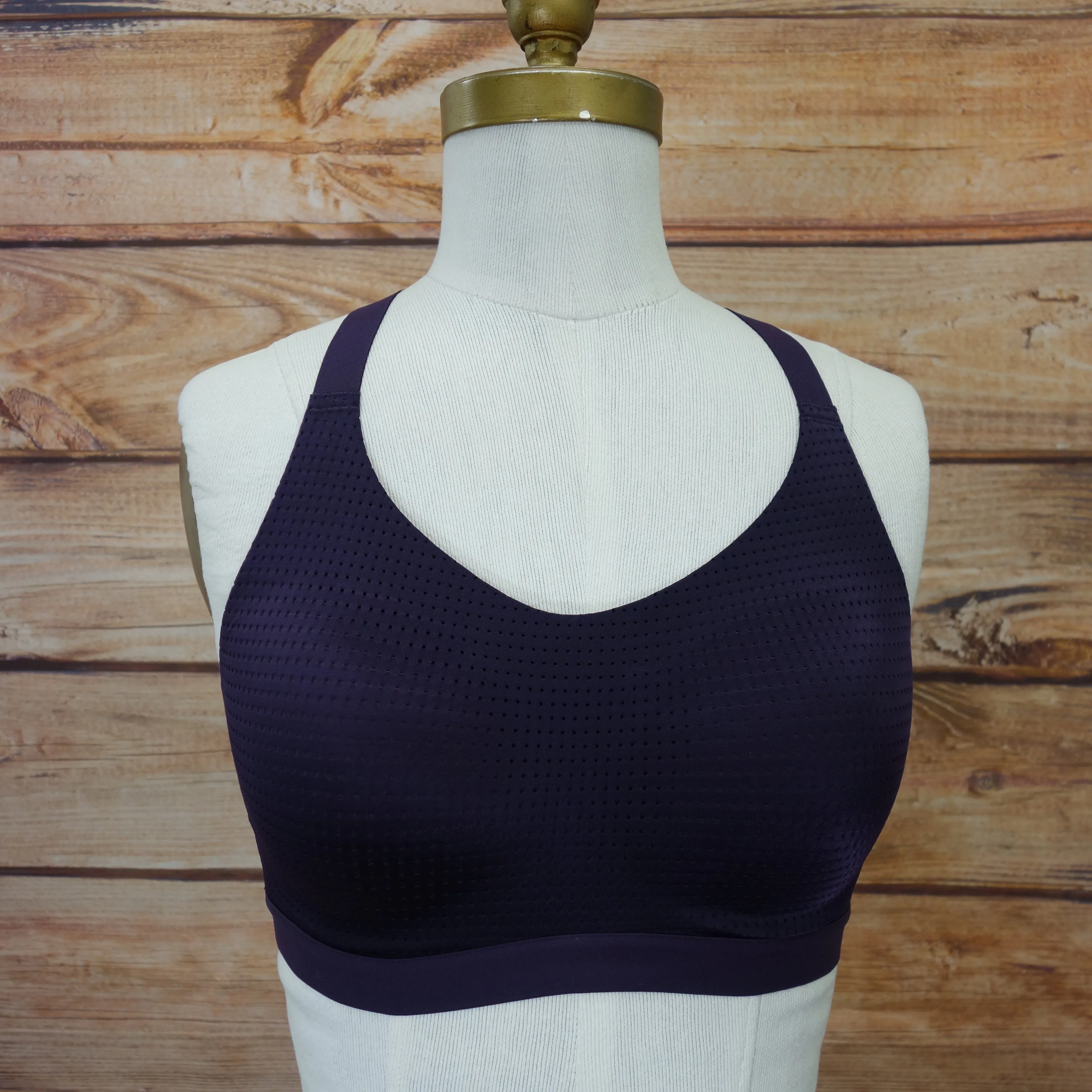 Victoria's Secret Lightweight Sports Bra with Cross Back Sz 34D