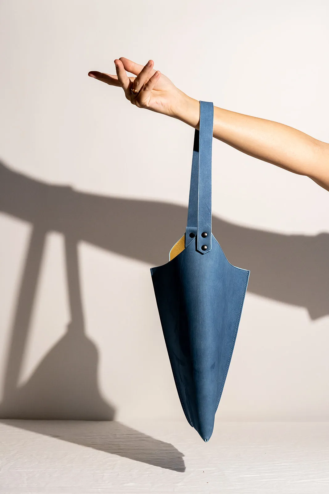 Wedge handbag - French goat leather in Distressed Indigo - Luxury edition *03